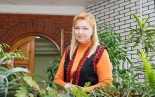 Колектив Львівської філії Європейського університету щиро вітає з Днем народження нашого ректора Тимошенко Олену Іванівну