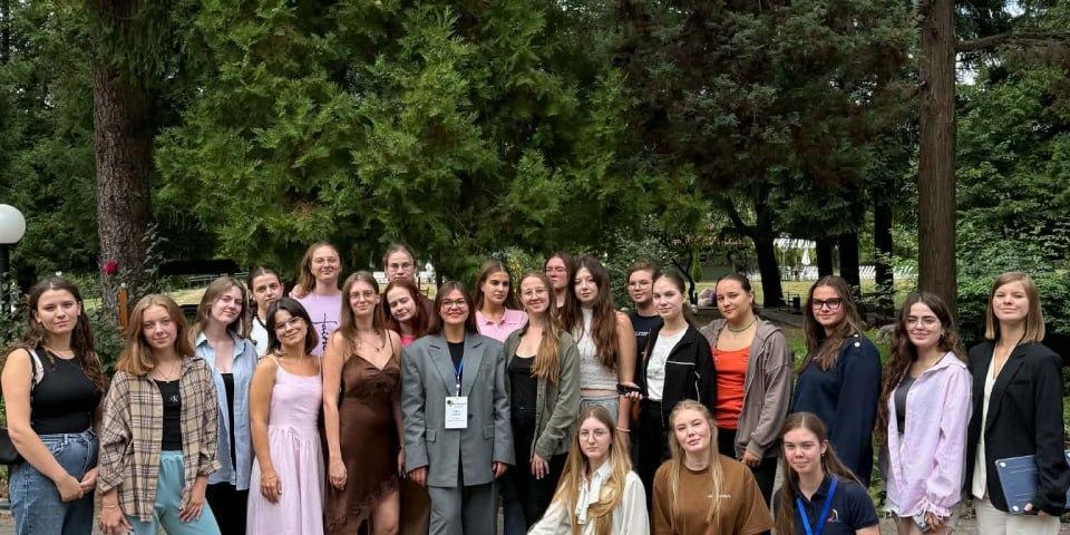 НАШІ ВИПУСКНИКИ — НАША ГОРДІСТЬ!